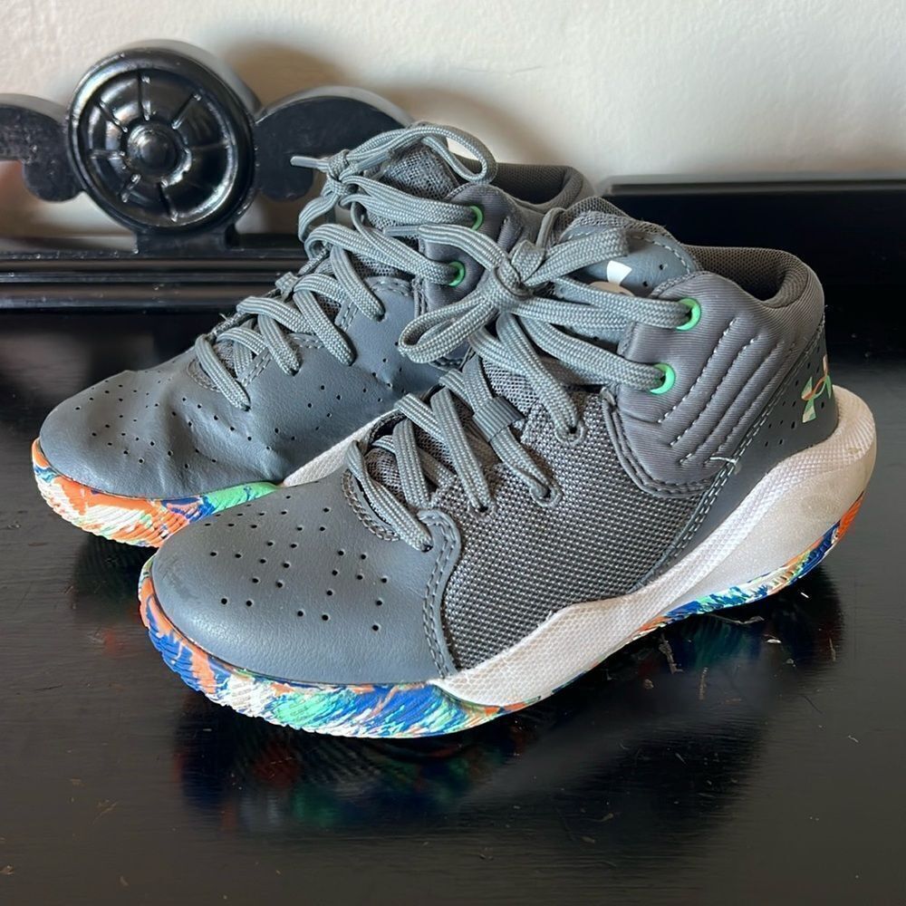Under Armour GS Jet '21 Boys Basketball Shoes 3024794 111 Gray/White/Mult